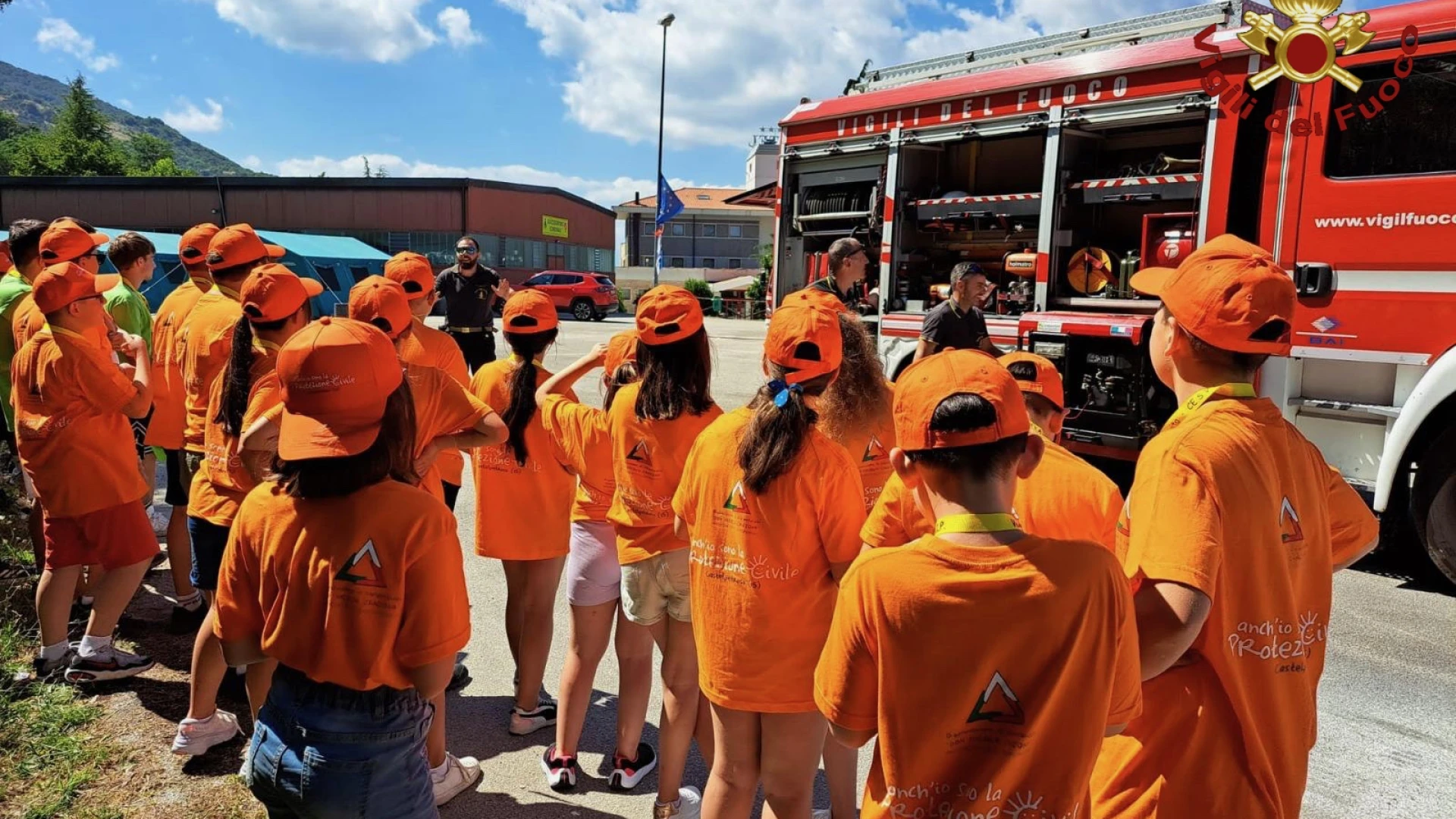 Isernia: i Vigili del Fuoco incontrano gli studenti in occasione del Campo scuola organizzato dal gruppo di Protezione Civile di Castelpetroso.